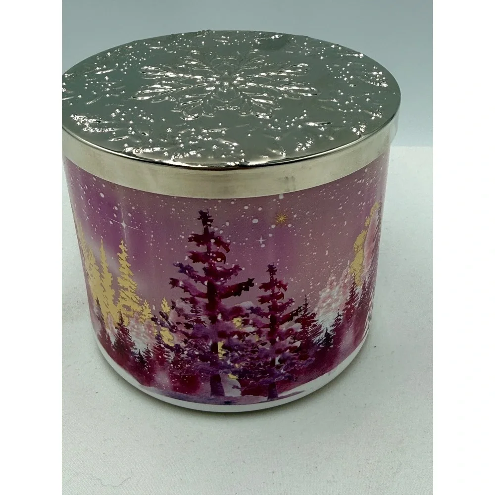 Bath & Body Works Candle 14.5oz Pink Like New Strawberry Snowflakes 3 Wick
